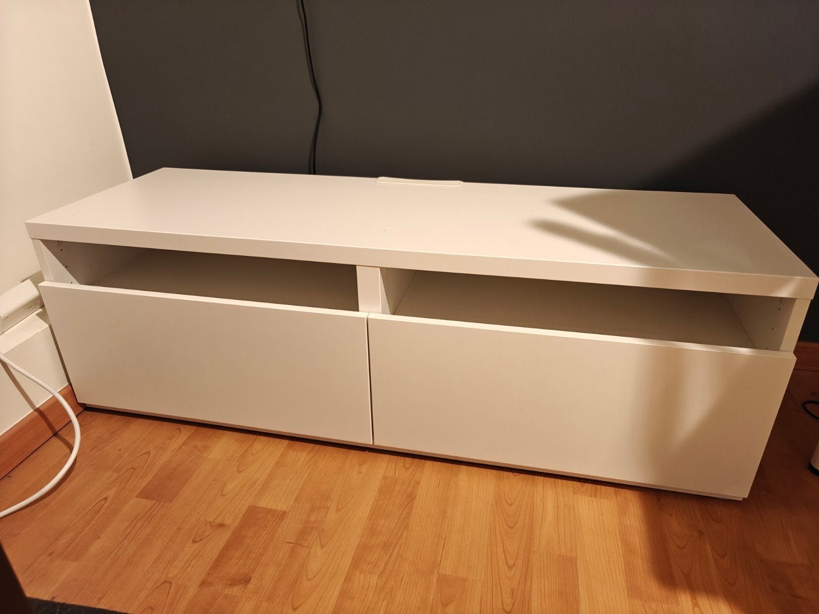 Ikea besta tv meubel - 120cm, Huis en Inrichting, Ophalen, Zo goed als nieuw