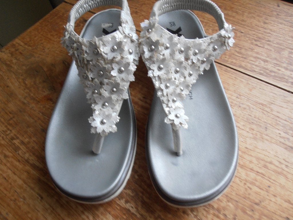 Schoenen, Ophalen, Zo goed als nieuw, Wit