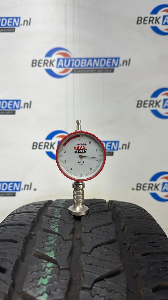2x Continental VanContact Winter 225/75 R16C 121/120R 225/75, Gebruikt, -, Band(en), 225 mm