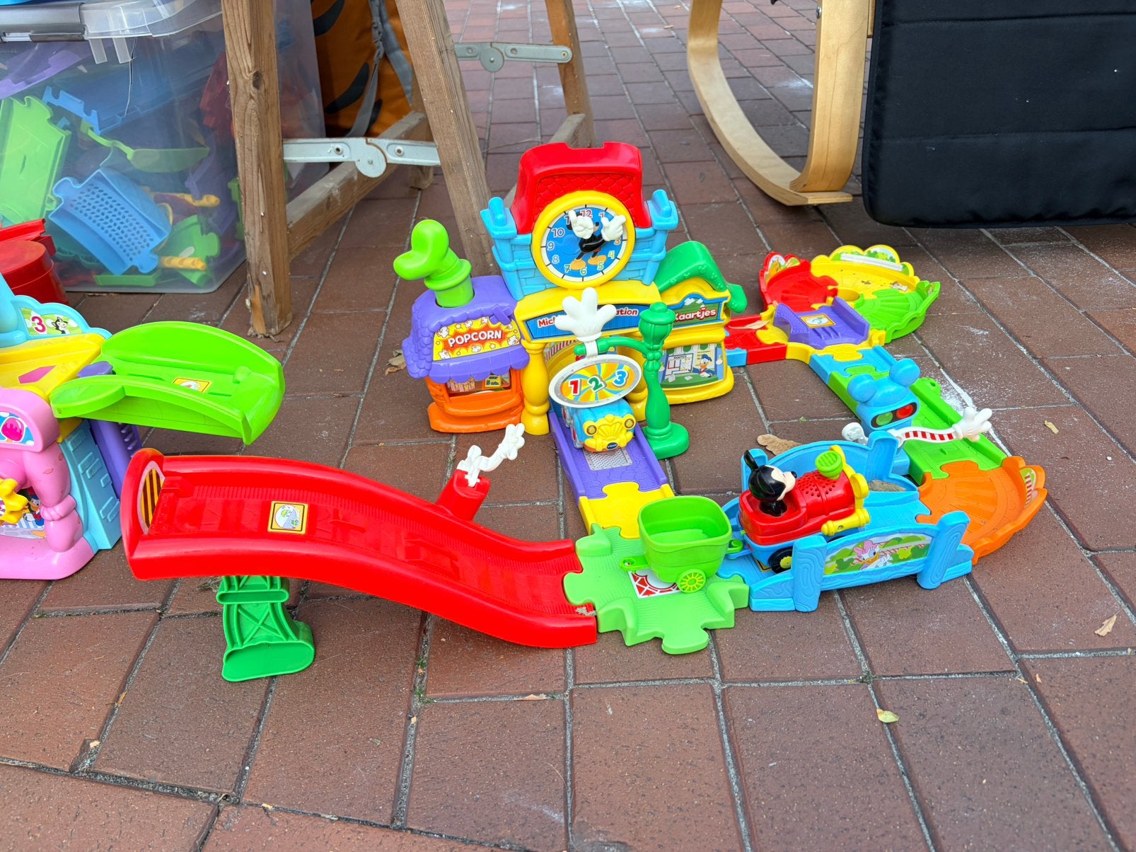 Vtech toet toet auto’s, Kinderen en Baby's, Ophalen, Zo goed als nieuw, 2 tot 4 jaar
