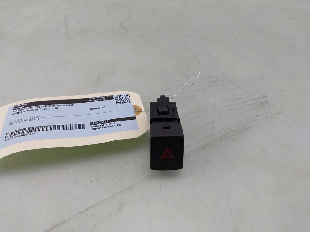 ALARMLICHTEN SCHAKELAAR Nissan Micra (K14) (01-2016/06-2025), Gebruikt, Nissan
