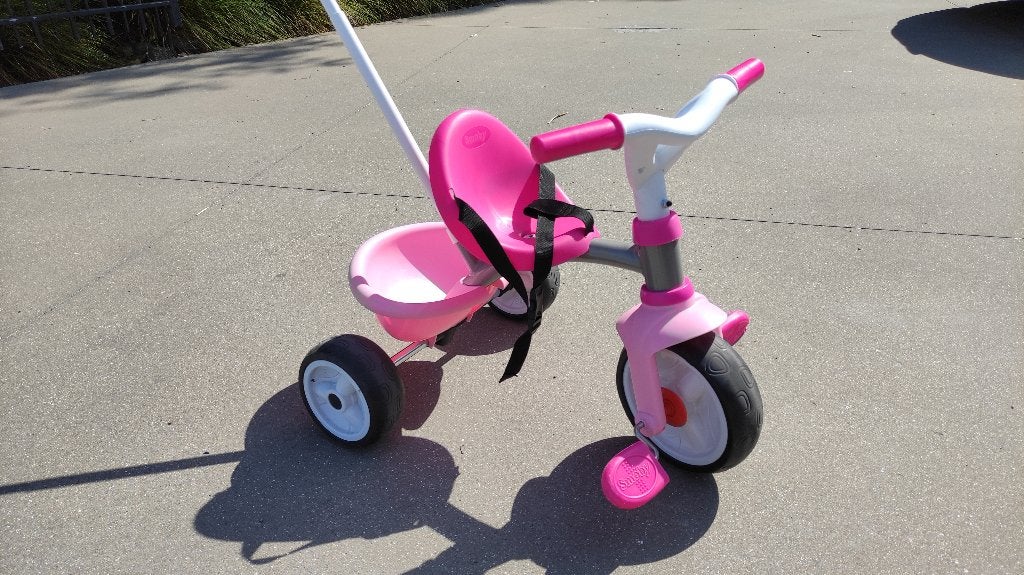 Roze Smoby kinderfiets, driewieler met afneembare duwstang, Fietsen en Brommers, Ophalen, Zo goed als nieuw, Smoby, Duwstang