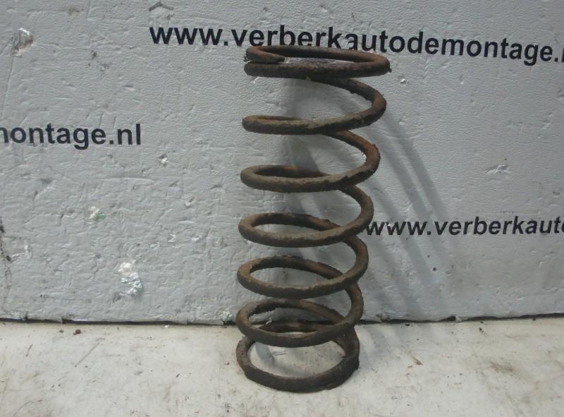 SCHROEFVEER VOOR rechts Sunbeam Rapier Fastback (01-1970/-), Gebruikt, Nijverheidstraat 1a 1a
5405 AJ  UDEN, NL, Dhr. R. Verberk