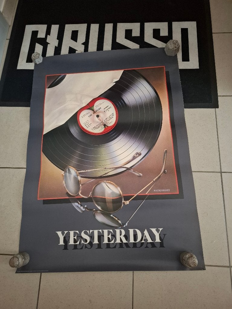 Oude poster The Beatles Yesterday, CD & DVD, Vinyles Singles, Enlèvement ou Envoi, Comme neuf, Jazz et Blues