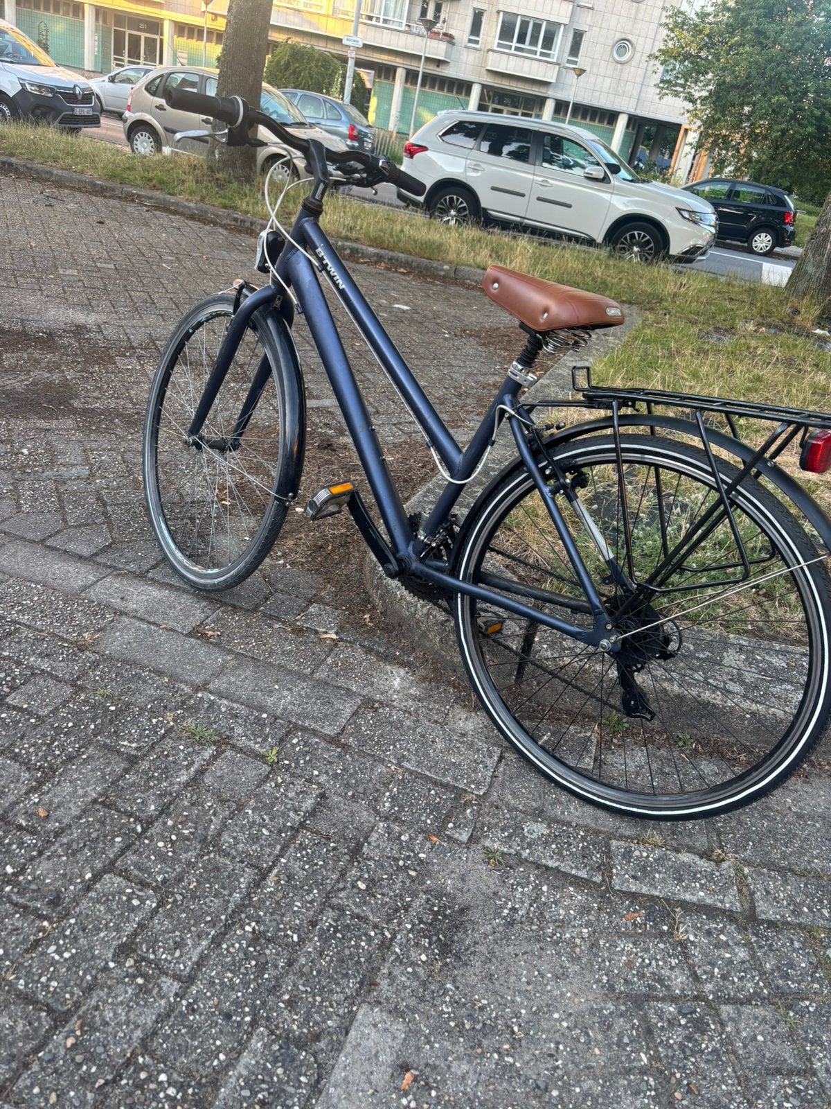 Btwin damesfiets, Ophalen, Zo goed als nieuw, 28 inch