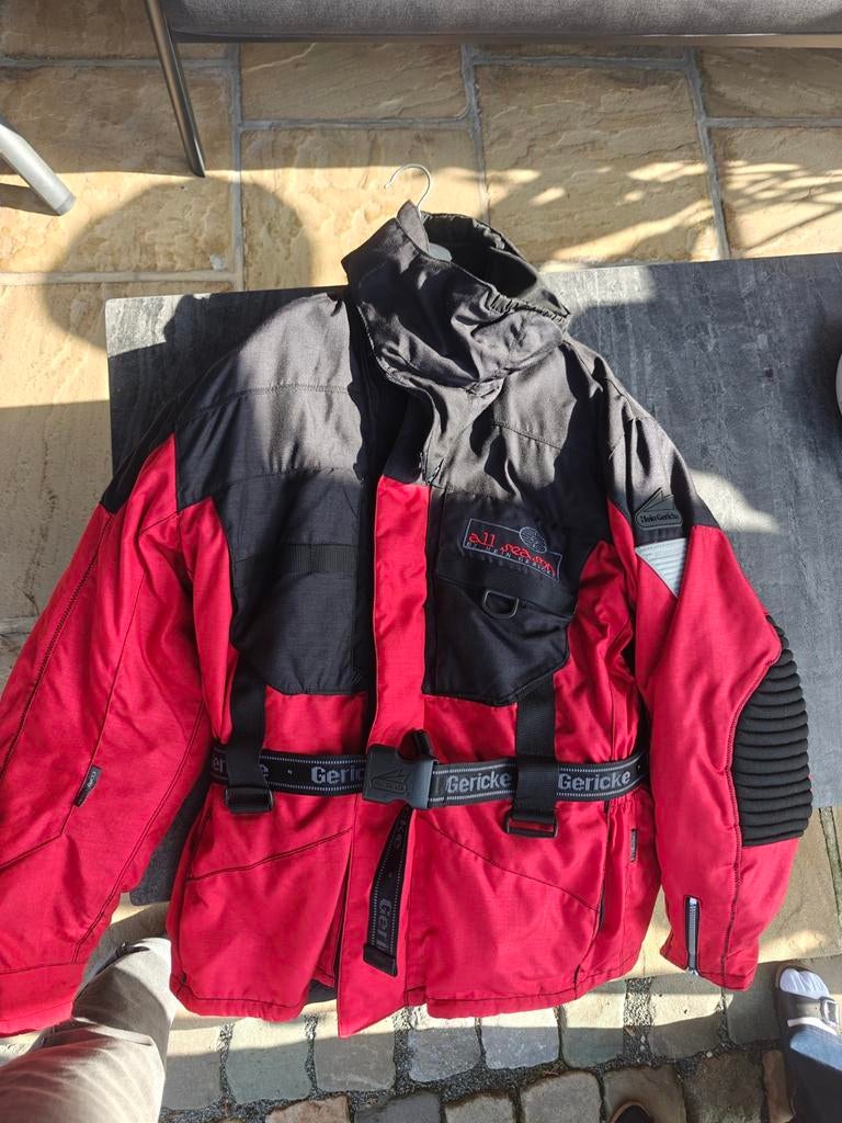 Veste de moto, Enlèvement