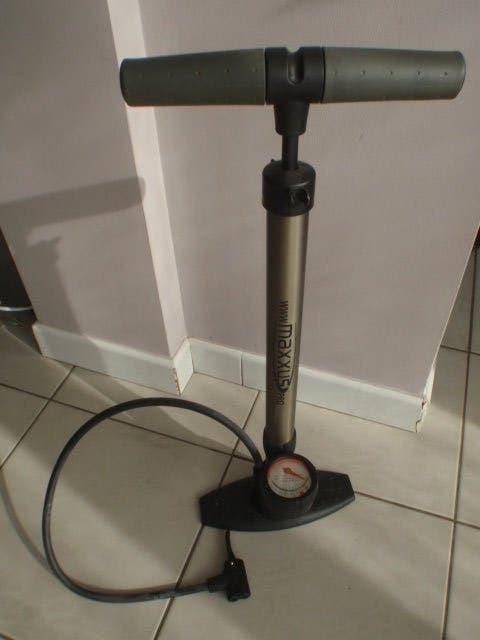 pompe à vélo, Enlèvement, Utilisé