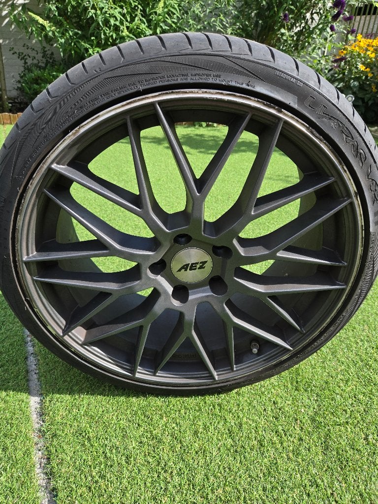 19 inch AEZ, Auto-onderdelen, Banden en Velgen, Banden en Velgen, Zomerbanden, 19 inch, 225 mm, Personenwagen, Gebruikt, Ophalen