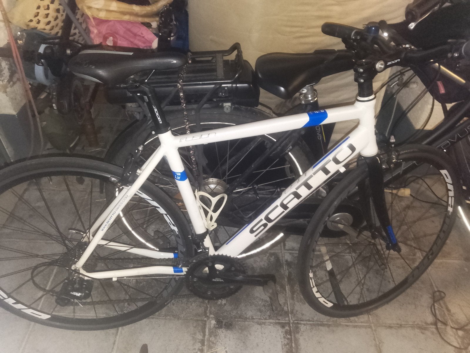 Koerse fiets merk scatto, Enlèvement ou Envoi