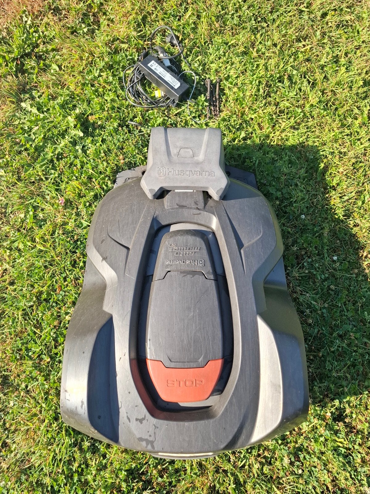 Husqvarna Automower 320, Enlèvement, Utilisé, 20 à 25 cm, Husqvarna