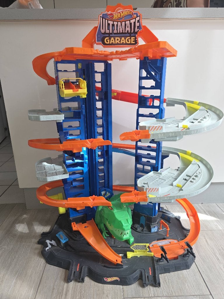 Hot weels garage, Ophalen, Gebruikt