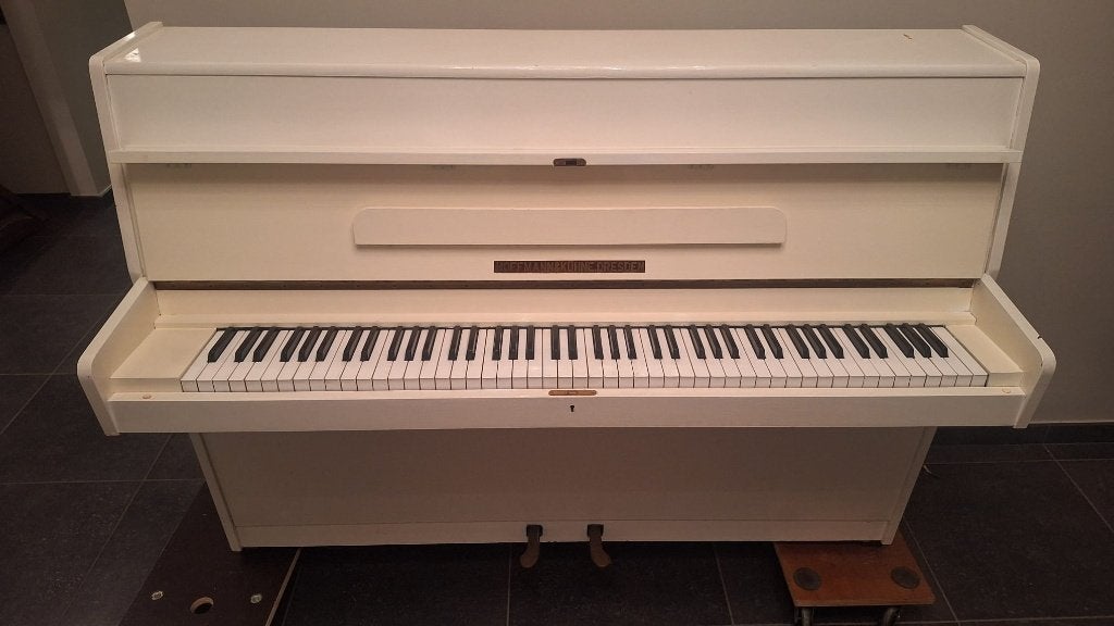 Witte Buffetpiano Hoffmann & Kühne Dresden, Musique & Instruments, Pianos, Enlèvement, Utilisé, Blanc, Piano