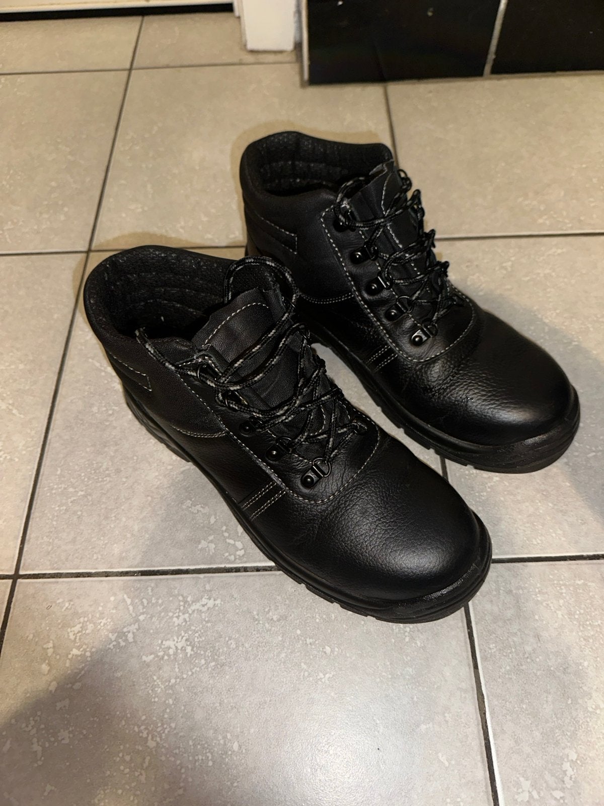 Chaussure /bottine de securite, Enlèvement, Comme neuf