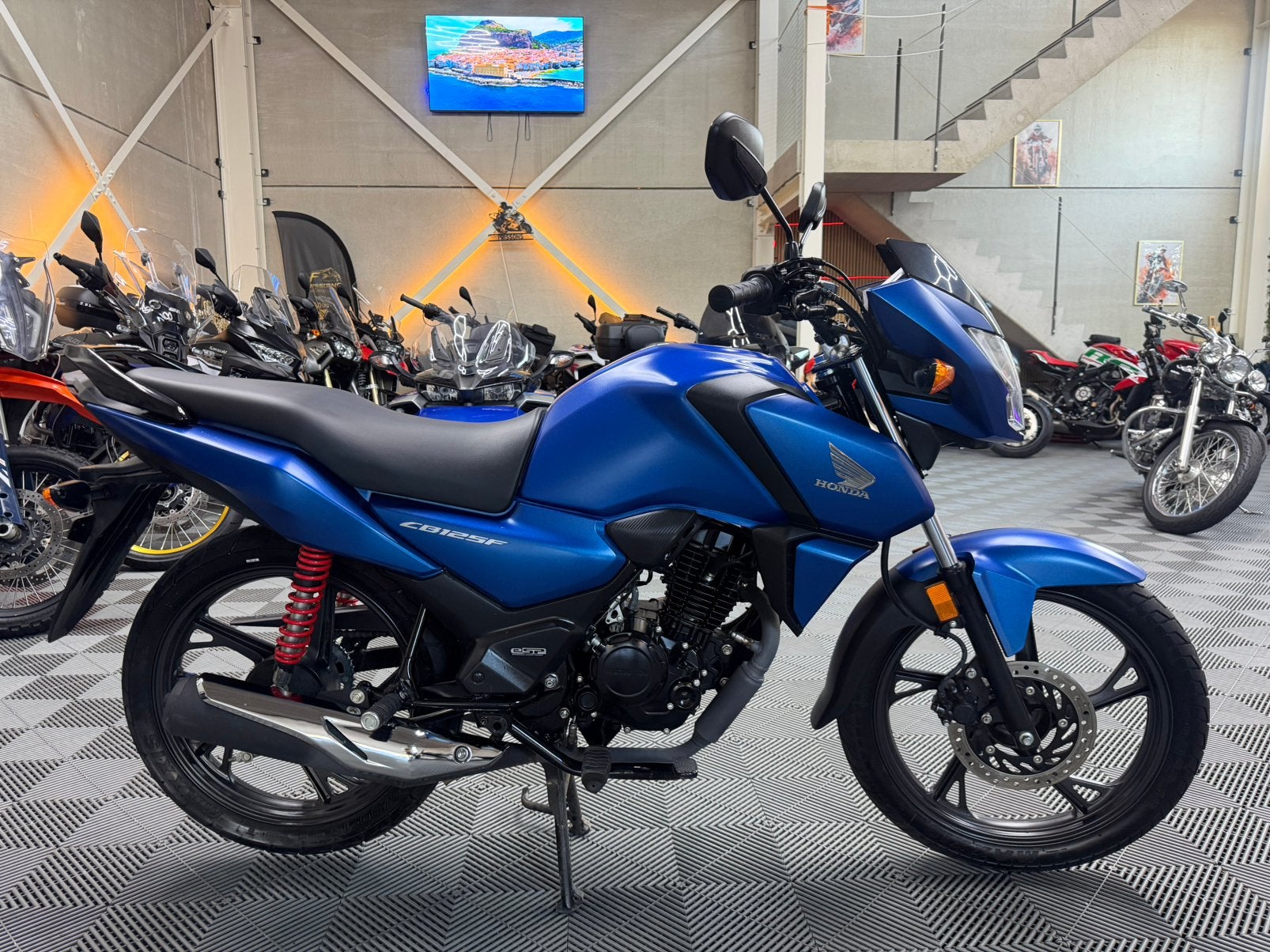 HONDA CBF 125 * 2026 * GARANTIE * 2.500 km, Scooter, Entreprise, Occasion, Permis Moto A1 minimum