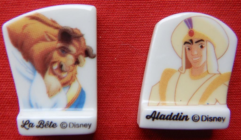 Set van 2 DISNEY FEVES., Verzamelen, Ophalen of Verzenden, Zo goed als nieuw