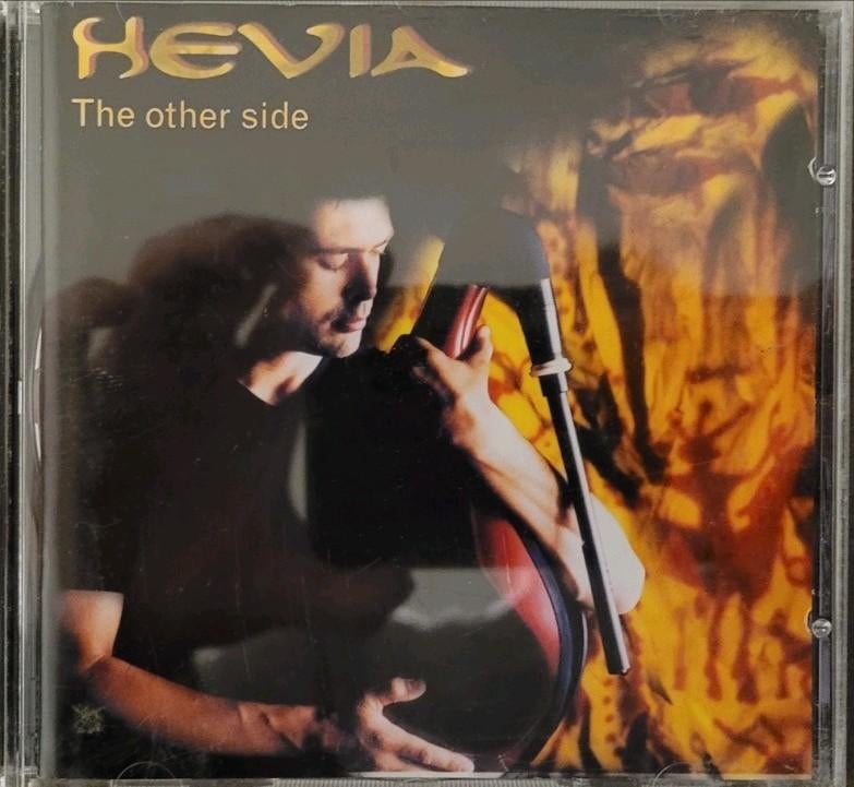 Hevia The other side, Ophalen of Verzenden, Zo goed als nieuw