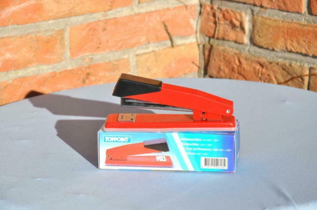 §agrafeuse neuve choix entre 4 couleurs, Enlèvement ou Envoi, Neuf, Outillage ou Accessoires