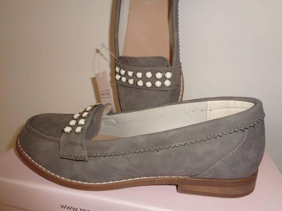 chaussures dame (mocassins) pointure "petit" 37 NEUVES, Neuf, Autre, Enlèvement ou Envoi, Beige