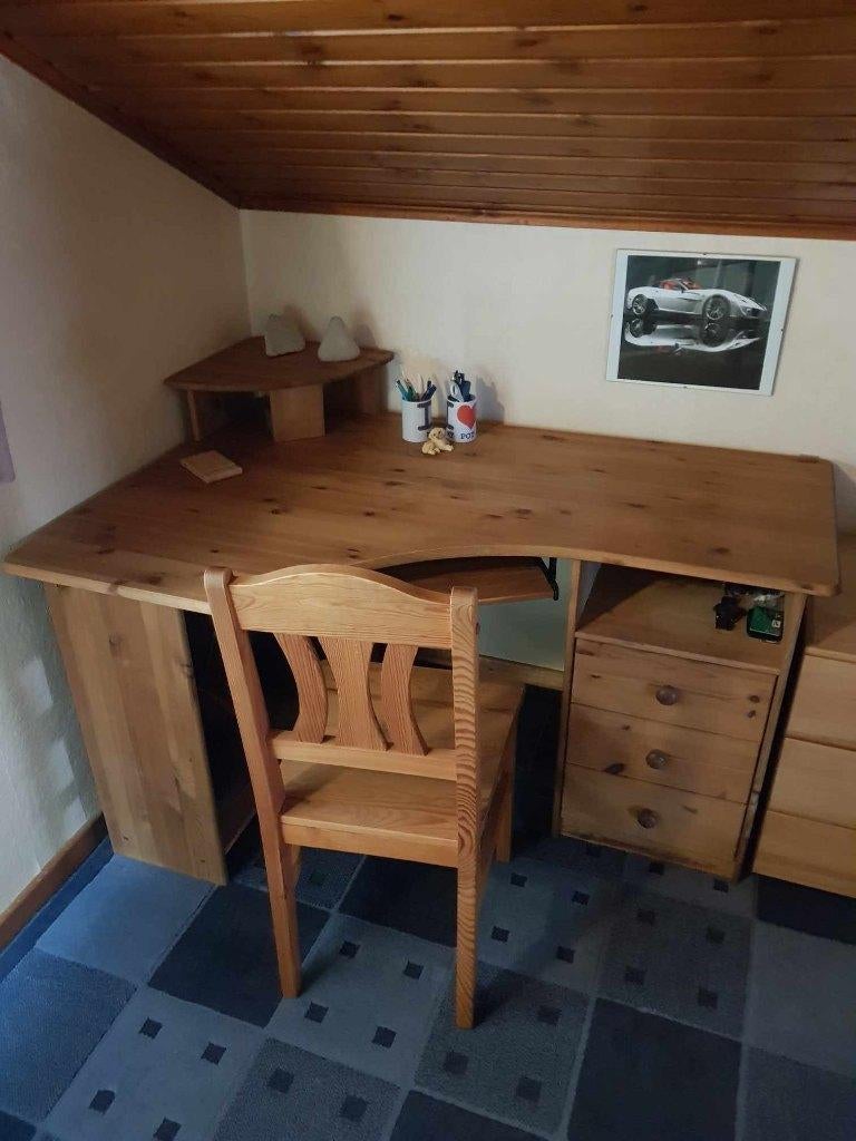 Bureau de coin en pin massif huilé, Ophalen, Gebruikt