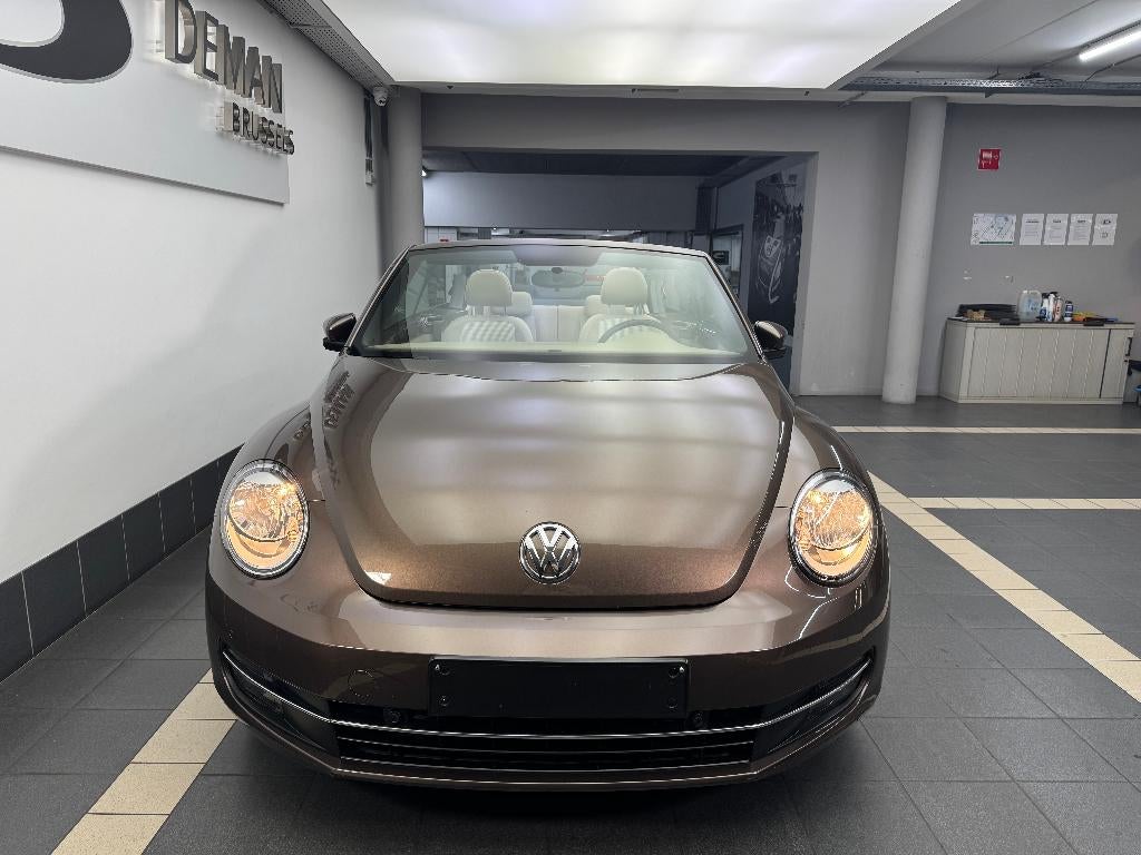 Volkswagen New Beetle metaalbruin Cab 1.2 TSI, Voorwielaandrijving, 4 zetels, Stof, 4 cilinders