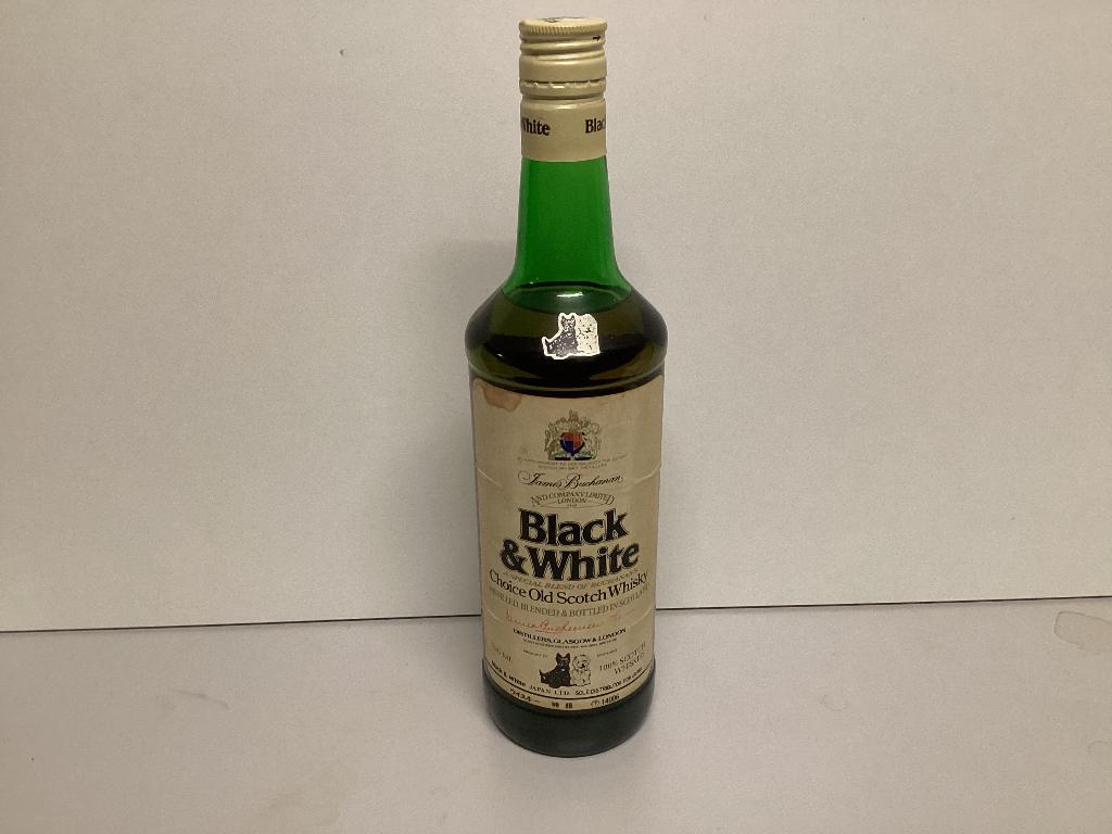Black and White Whisky, Verzamelen, Overige gebieden, Overige typen, Ophalen of Verzenden, Zo goed als nieuw