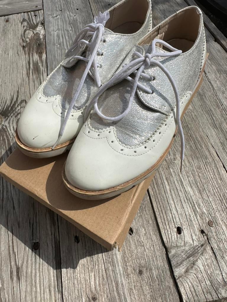 chaussures à  lacets, pointure 37, Kleding | Heren, Schoenen, Ophalen of Verzenden, Gedragen, Wit, Veterschoenen