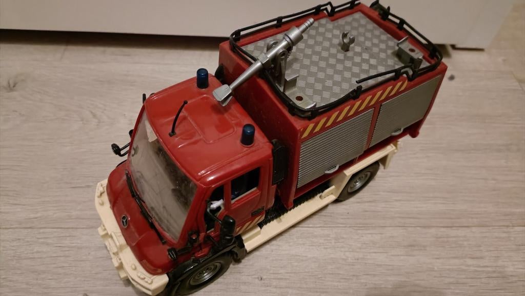 Brandweerwagen Mercedes, Ophalen of Verzenden, Gebruikt