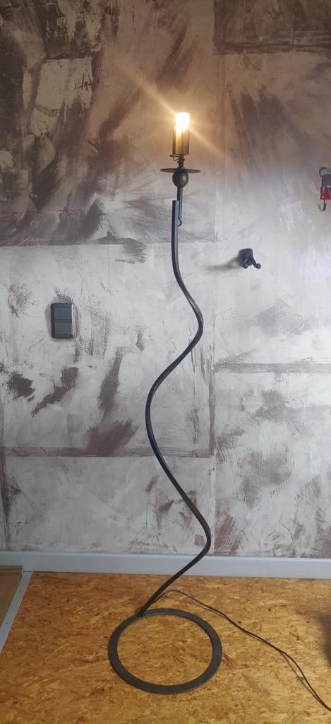 Bronzen staande designlamp, Ophalen