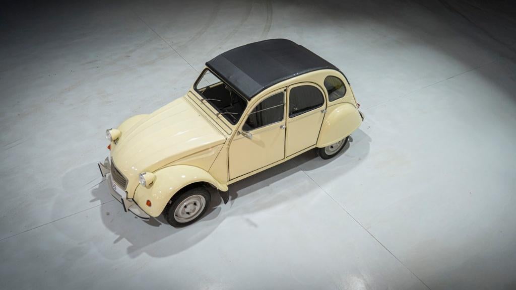 Citroën 2CV6 - 1980 - 1 Jaar Garantie, Auto's, Citroën, Voorwielaandrijving, 602 cc, Cabriolet, Beige