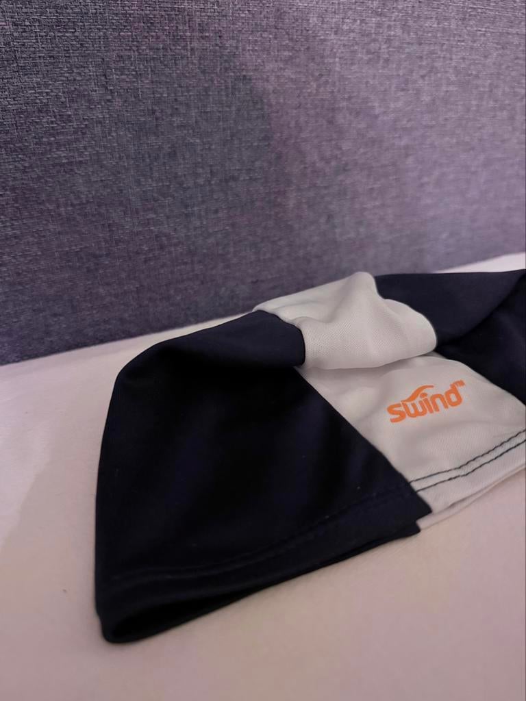 Bonnet de piscine neuf bleu marine et blanc, Enlèvement ou Envoi
