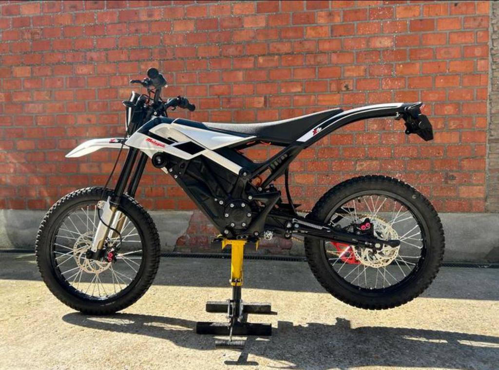 Malaguti elektrische bromfiets, Motoren, Ophalen