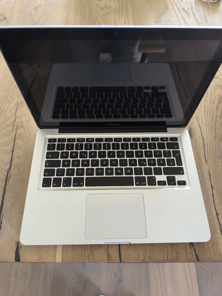 Macbook pro medio 2009 ssd schijf 8gb ram, Enlèvement, Comme neuf, MacBook
