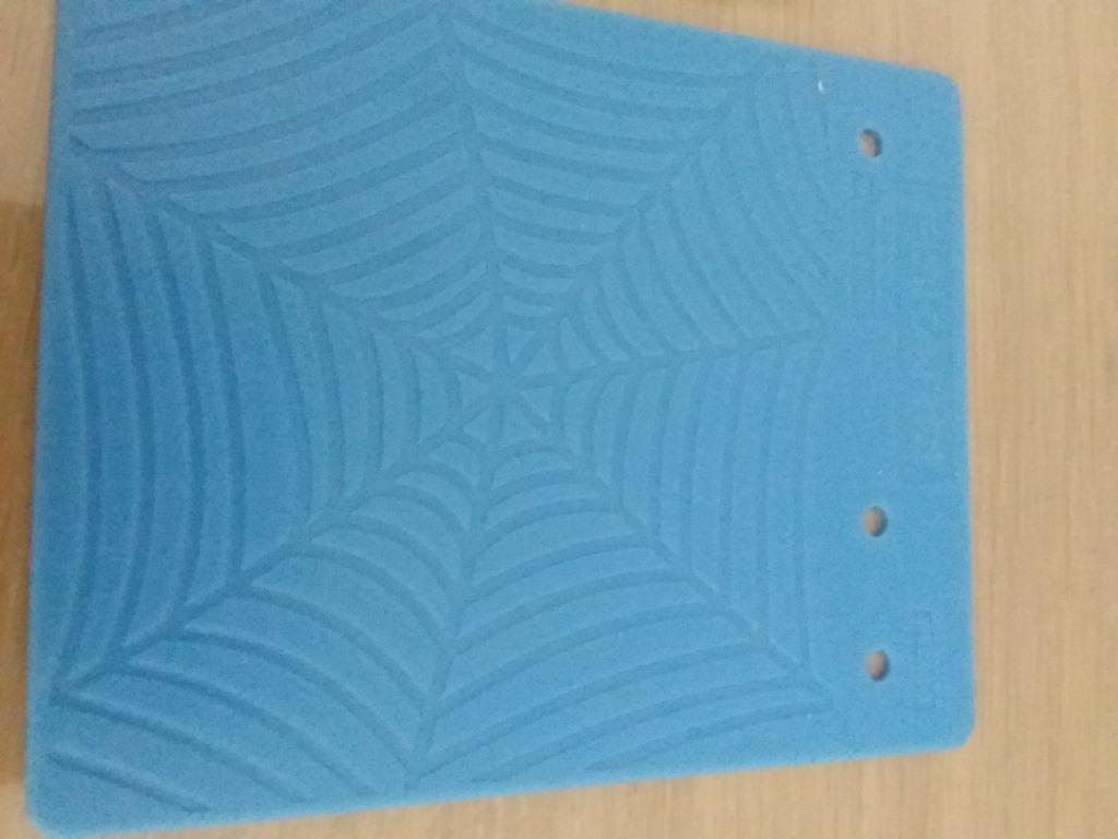 Fiskars embossing platen, Ophalen of Verzenden, Zo goed als nieuw, Natuur, Pons of Mal