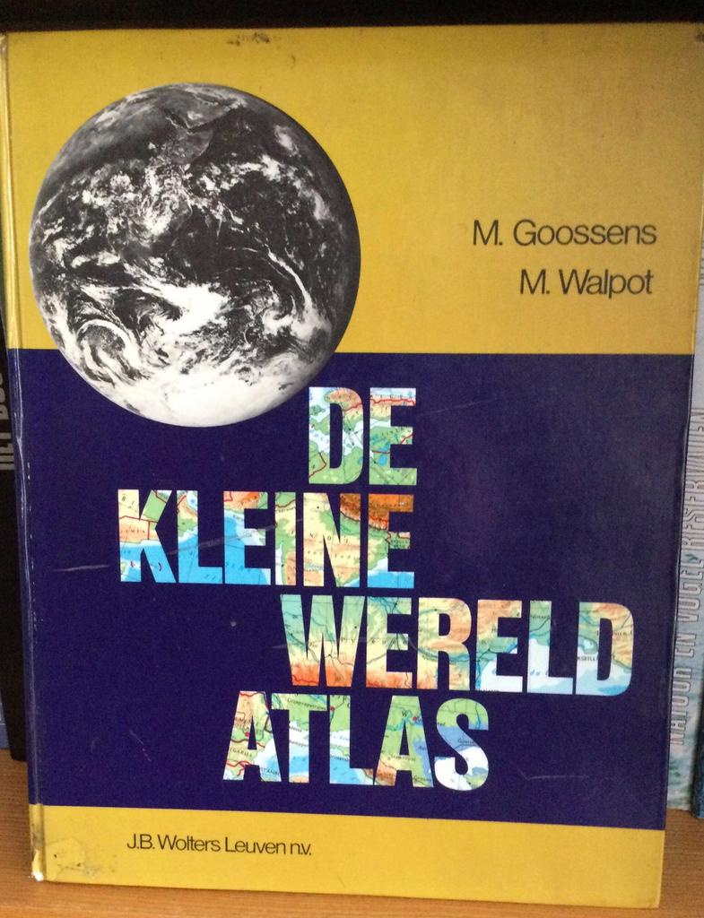 De kleine wereldatlas, Boeken, Ophalen of Verzenden, Gelezen