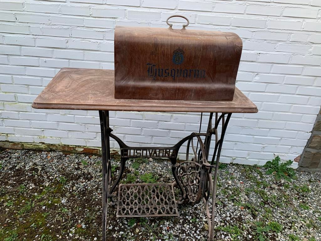 Vintage Husqvarna naaimachine, Antiek en Kunst, Ophalen