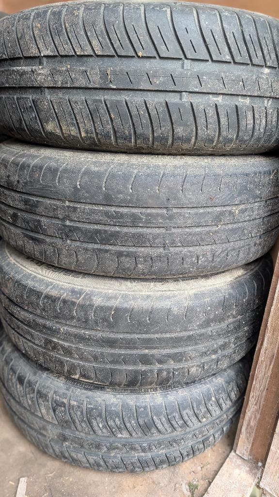 Roues 15'' avec pneus hiver, 15 pouces, Pneus hiver, Véhicule de tourisme, Pneu(s)