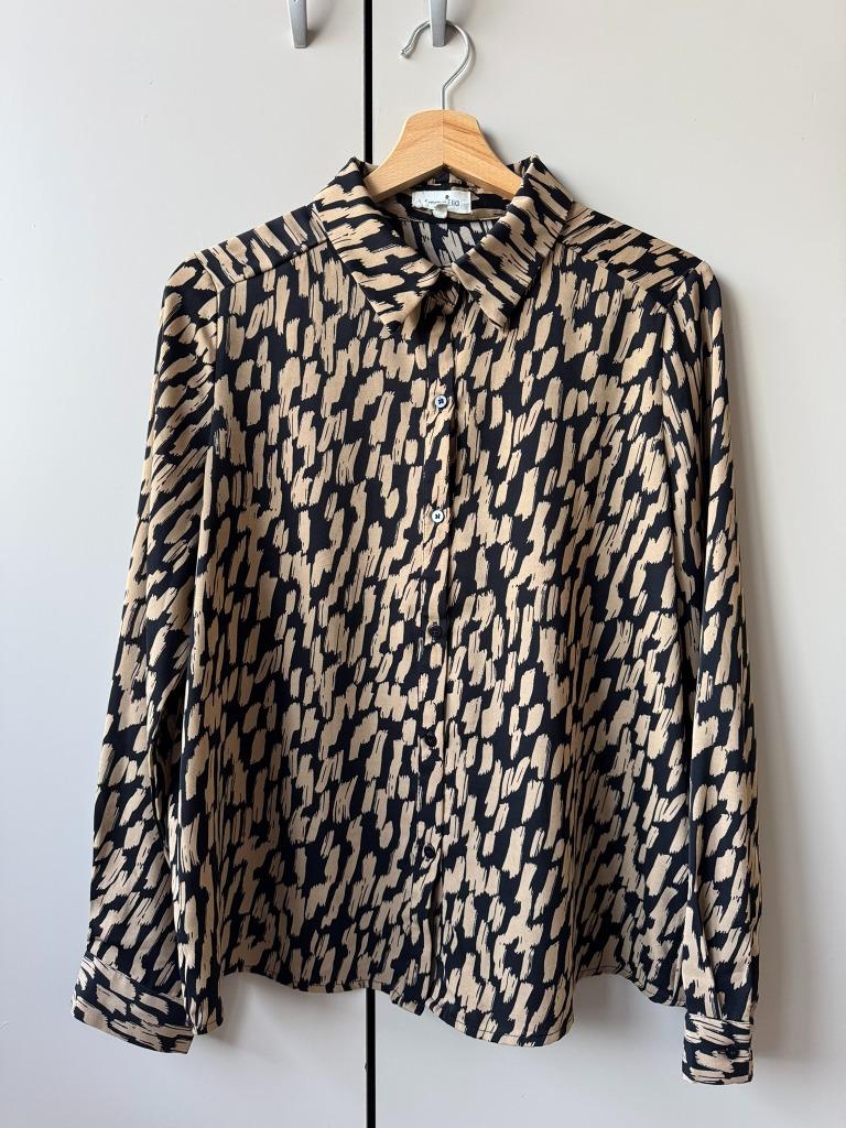 Zwart en bruine blouse Emma Ella maat M, Kleding | Dames, Maat 38/40 (M), Emma Ella, Zwart, Ophalen of Verzenden