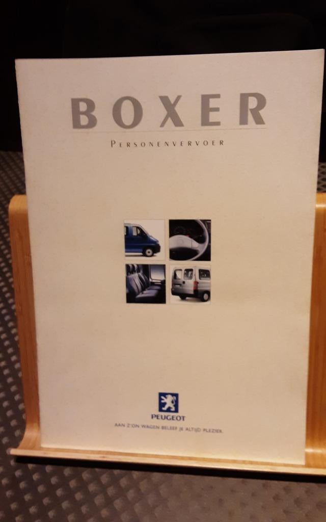 PEUGEOT boxer personen vervoer brochure, Boeken, Auto's | Boeken, Ophalen of Verzenden, Zo goed als nieuw, Peugeot