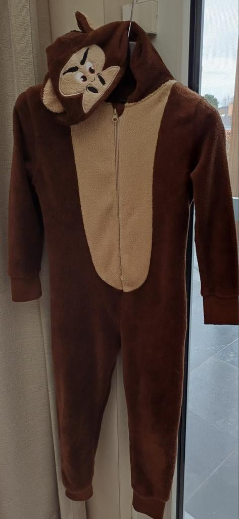 Costume de gorille, Enlèvement