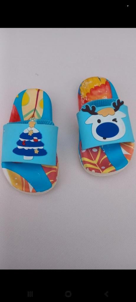 Sandales aquatiques taille 22, Enfants & Bébés, Vêtements de bébé | Chaussures & Chaussettes, Enlèvement ou Envoi, Comme neuf