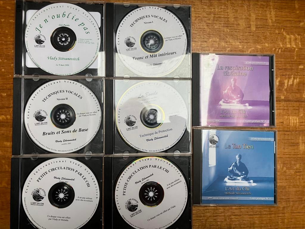 8 CDs . Techniques Tai-ji Quan et Chi ., Enlèvement, Utilisé