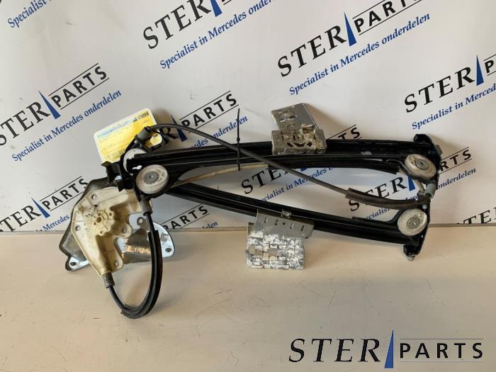 Mécanique vitre 2portes avant gauche d'un Mercedes SLK, Enlèvement ou Envoi, 3 mois de garantie, Utilisé, Mercedes-Benz