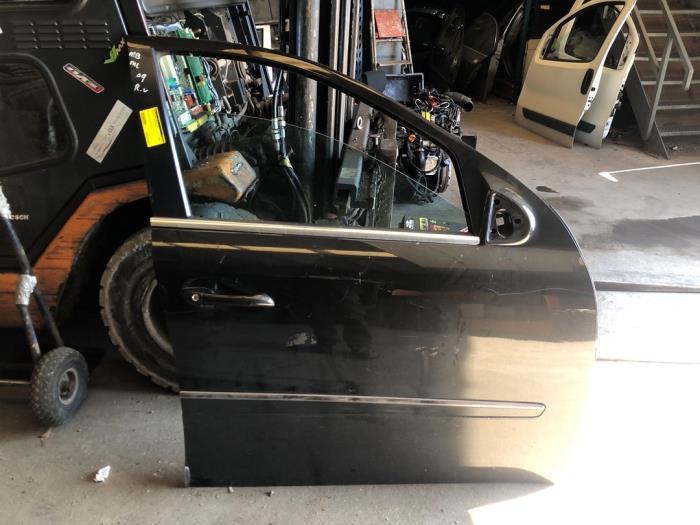 Portière 4portes avant droite d'un Mercedes ML-Klasse (C474, 3 mois de garantie, Utilisé, Porte, -
