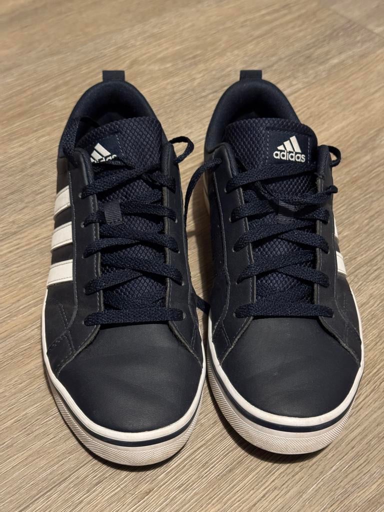 Sneakers Adidas taille 41.5 (bleu foncé), Vêtements | Hommes, Chaussures, Comme neuf, Bleu, Baskets, Enlèvement