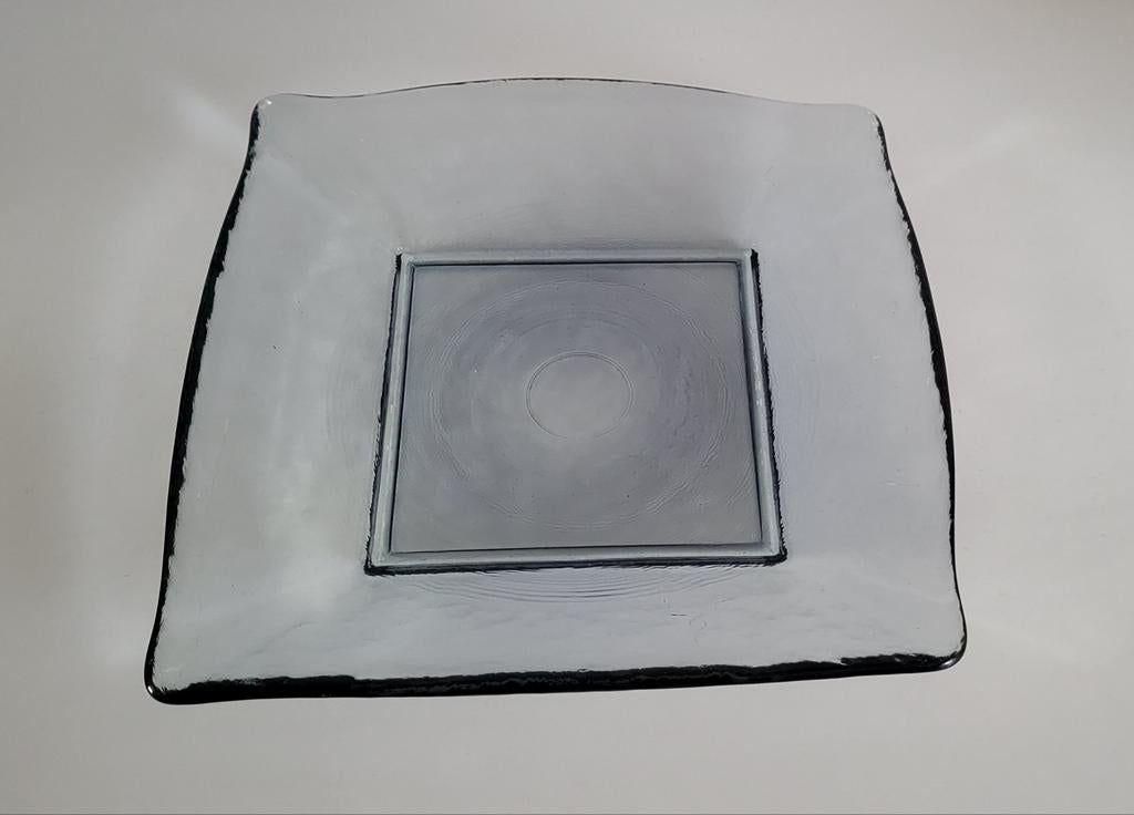 Vierkante glazen schaal 26,5 x 26,5 cm, Ophalen of Verzenden, Zo goed als nieuw, Vierkant, Overige materialen