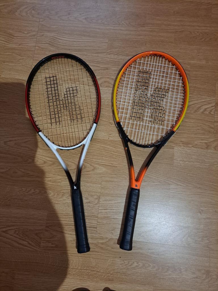 Lot de 2 raquettes de tennis avec housse, Sports & Fitness, Tennis, L2, Autres marques, Raquette, Comme neuf