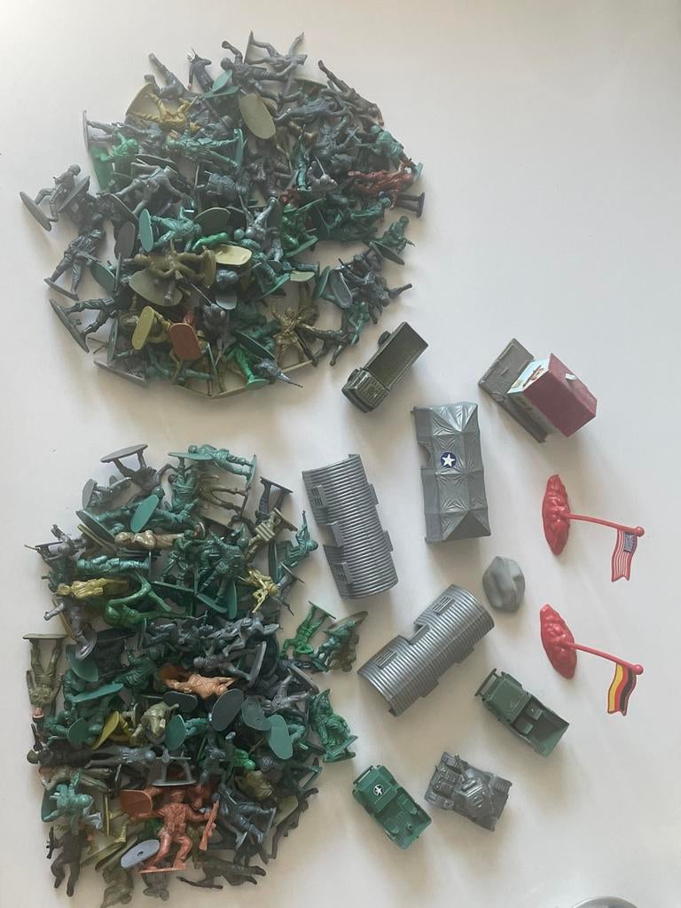 Soldats jouets en plastique, Enlèvement ou Envoi, Comme neuf