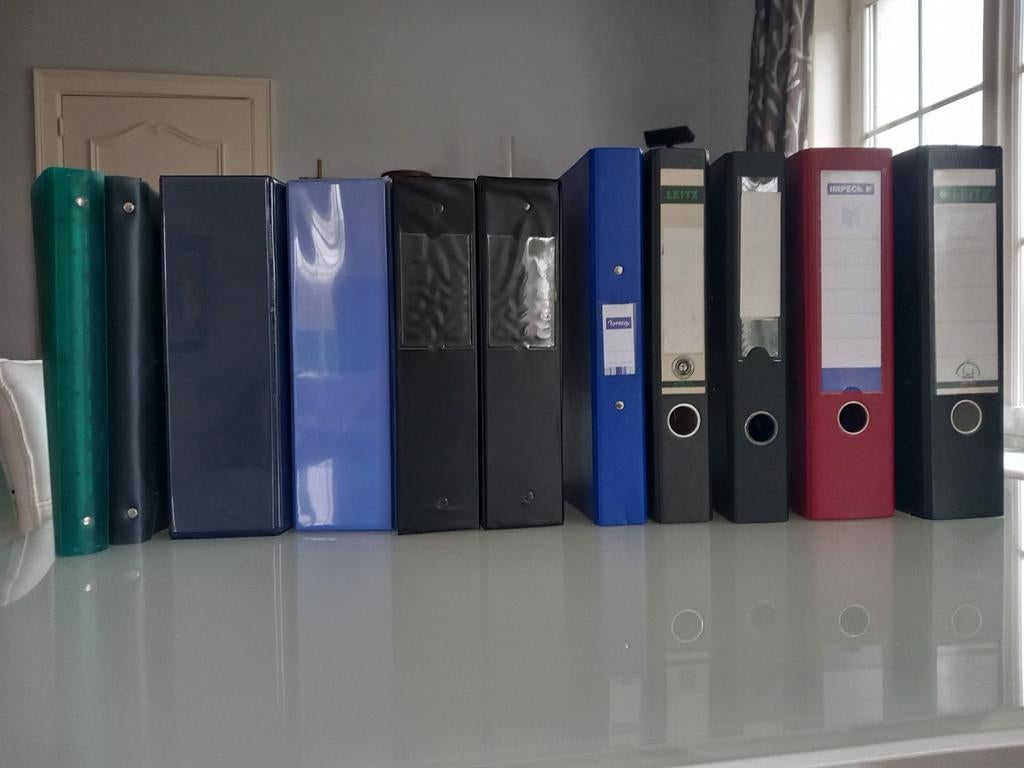 11 ringmappen= 11€, Ophalen of Verzenden