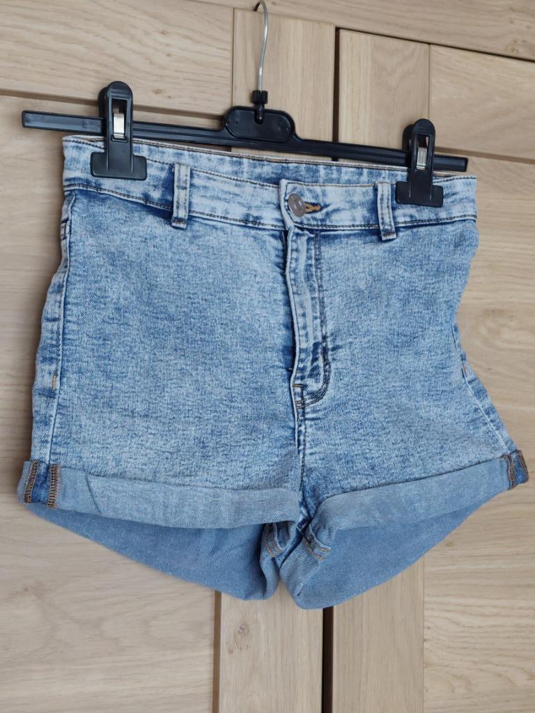 Jeansshort Divided maat 34, Divided, Kort, Blauw, Ophalen of Verzenden