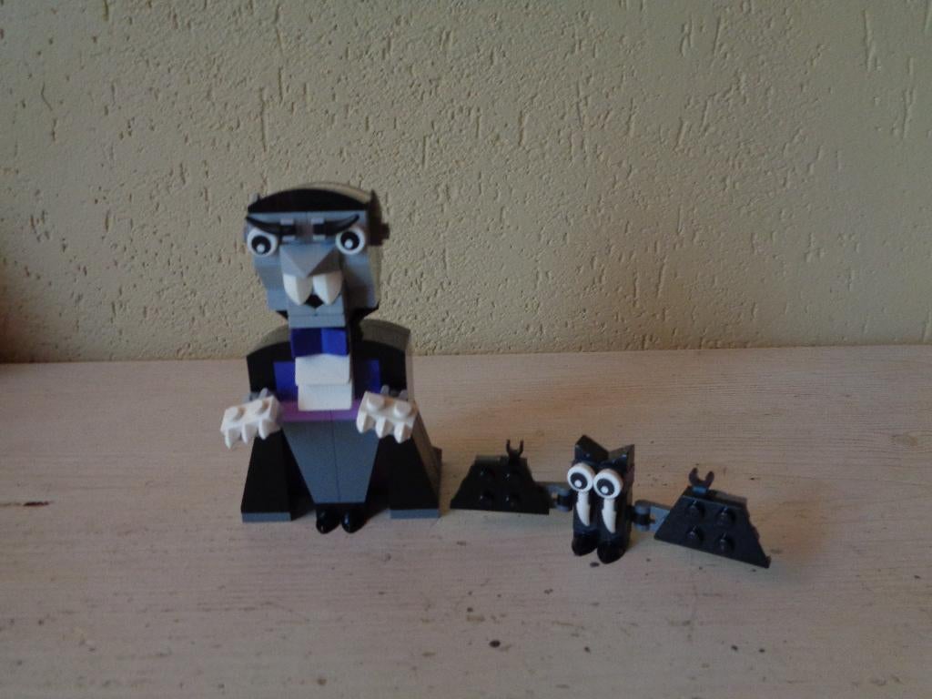 LEGO Vampier en vleermuis - 40203, Ophalen of Verzenden, Gebruikt, Complete set, Lego